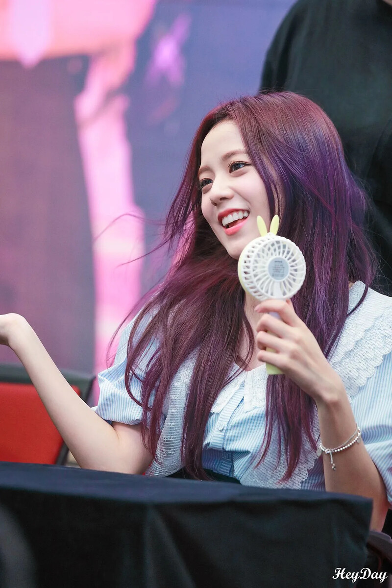 Jisoo35.jpg