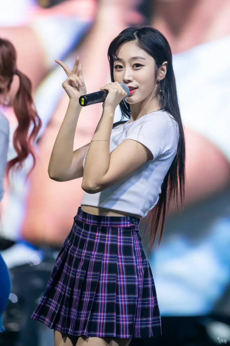 Jisoo83.jpg