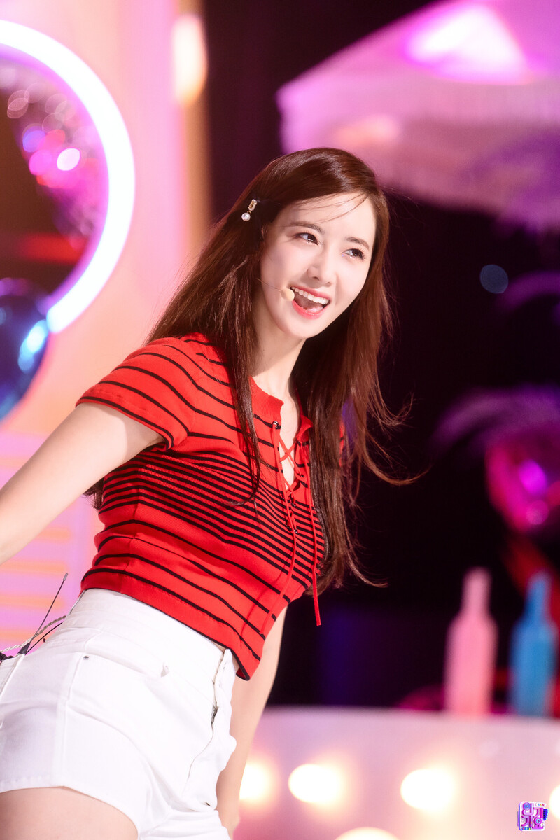 220821 Girls' Generation Yoona - 'FOREVER 1' at Inkigayo documents 5