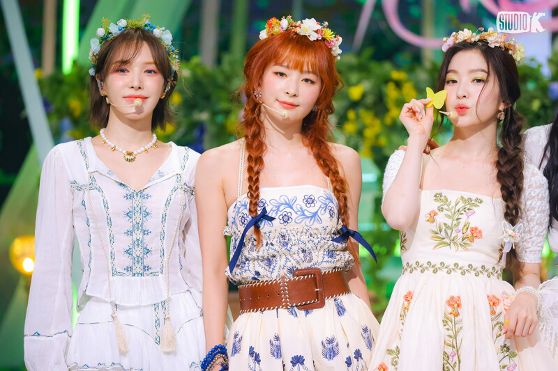 240628 Red Velvet - 'Cosmic' at Music Bank documents 4