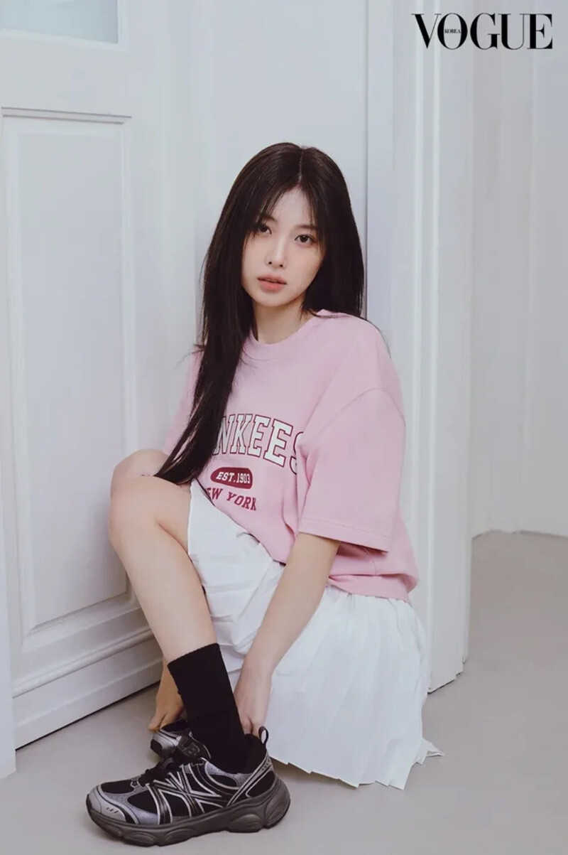 Kang Hyewon for VOGUE Korea x MLB Korea January 2024 Issue documents 3