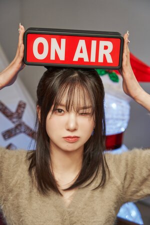 240216 WakeOne Naver Update - Yujin - Kep1erving Kep1er Radio [Behind the Scenes]