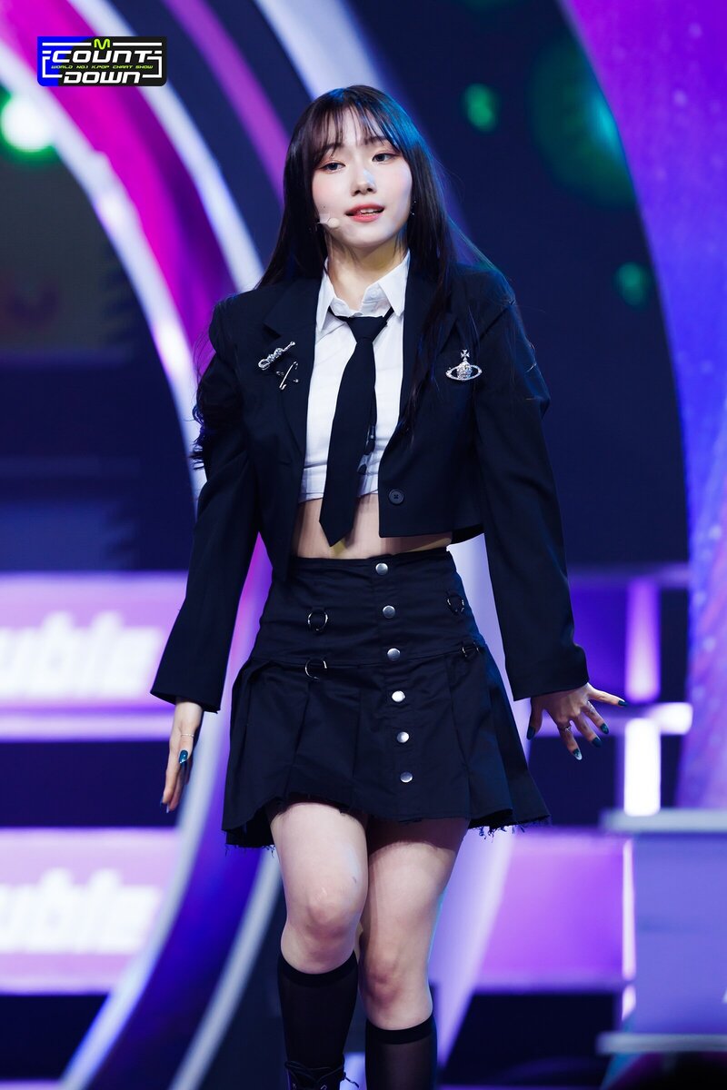 221013 Kep1er Youngeun 'We Fresh' at M Countdown documents 5