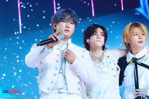 240603 - Stray Kids Changbin, Hyunjin and I.N at K-Wave concert Inkigayo