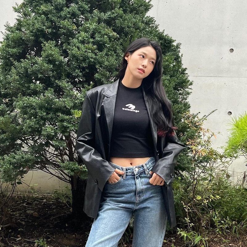 221020 Seolhyun Instagram Update documents 2