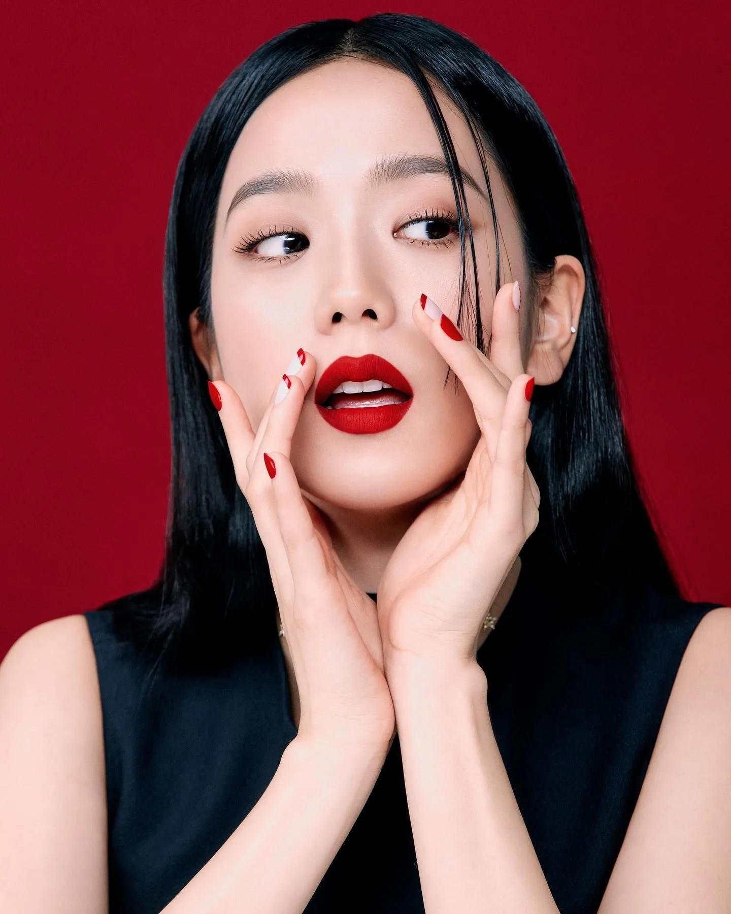 Jisoo BLACKPINK có lấn át được Hoa hậu Honey Lee trong loạt ảnh quảng cáo  mỹ phẩm Dior