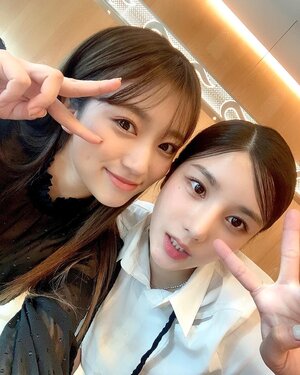 230504 Eunbi Instagram Update with Nako & Hitomi
