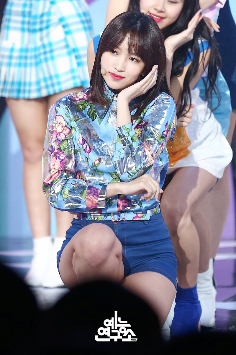 180414 TWICE Mina - 'What is Love?' & 'SAY YES' at Music Core documents 1