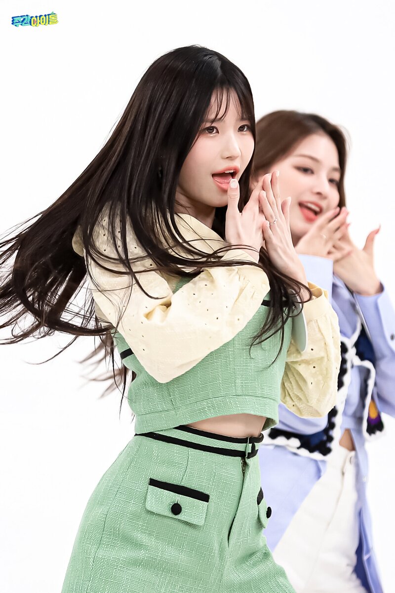 210516 MBC Naver Post - fromis_9 at Weekly Idol Ep. 516 documents 11
