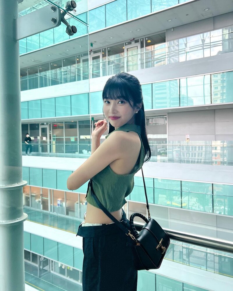 220814 Red Velvet Joy Instagram Update documents 1