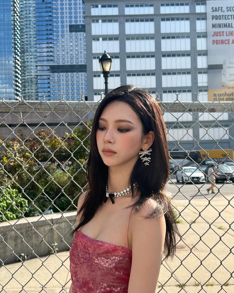 231107 - KARINA Instagram Update documents 6