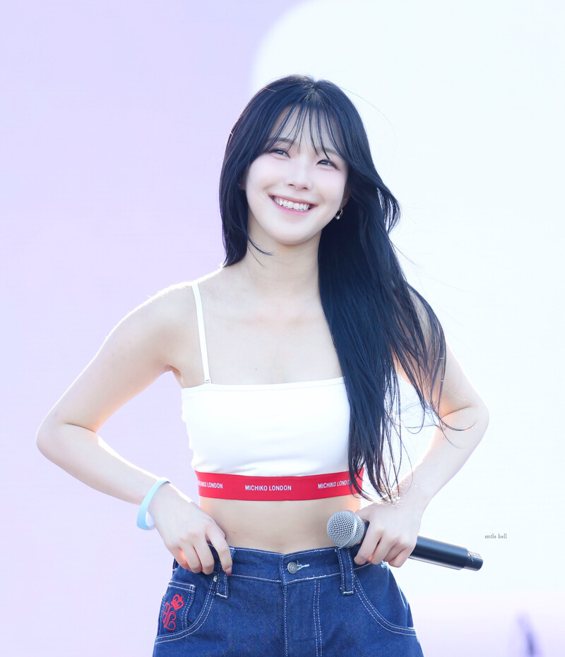 240929 fromis_9 Jiheon - MomoCon in Seoul documents 2