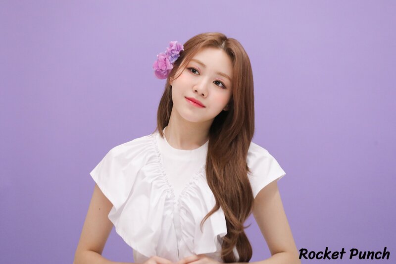 220628 Woollim Naver - Rocket Punch - 'Fiore' Jacket Shoot documents 7