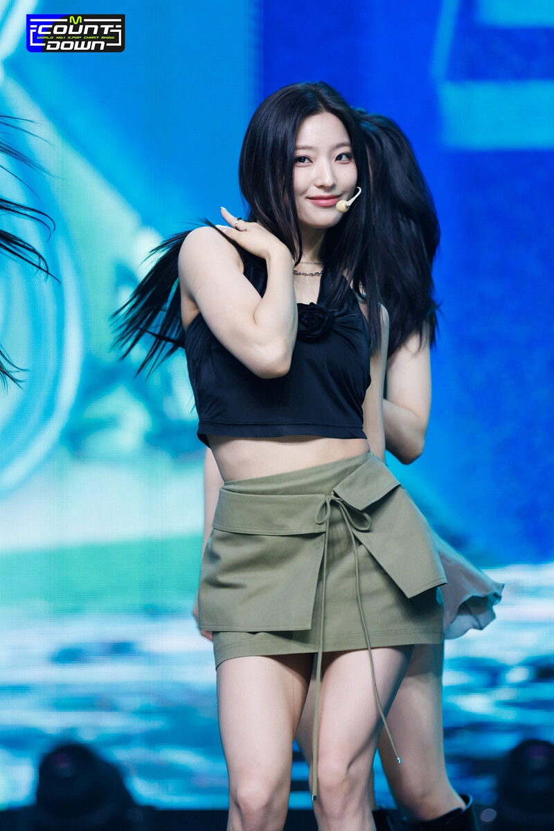 230608 fromis_9 Saerom - '#menow' at M COUNTDOWN documents 1