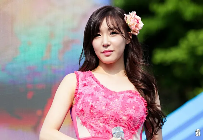 Tiffany962.jpg