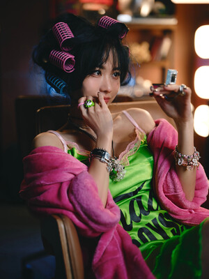 Wang FeiFei - 'Take A Pose' Concept Teasers