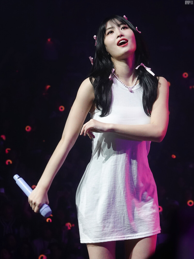 230613 TWICE Momo - ‘Ready To Be’ World Tour in Oakland Day 2 documents 1