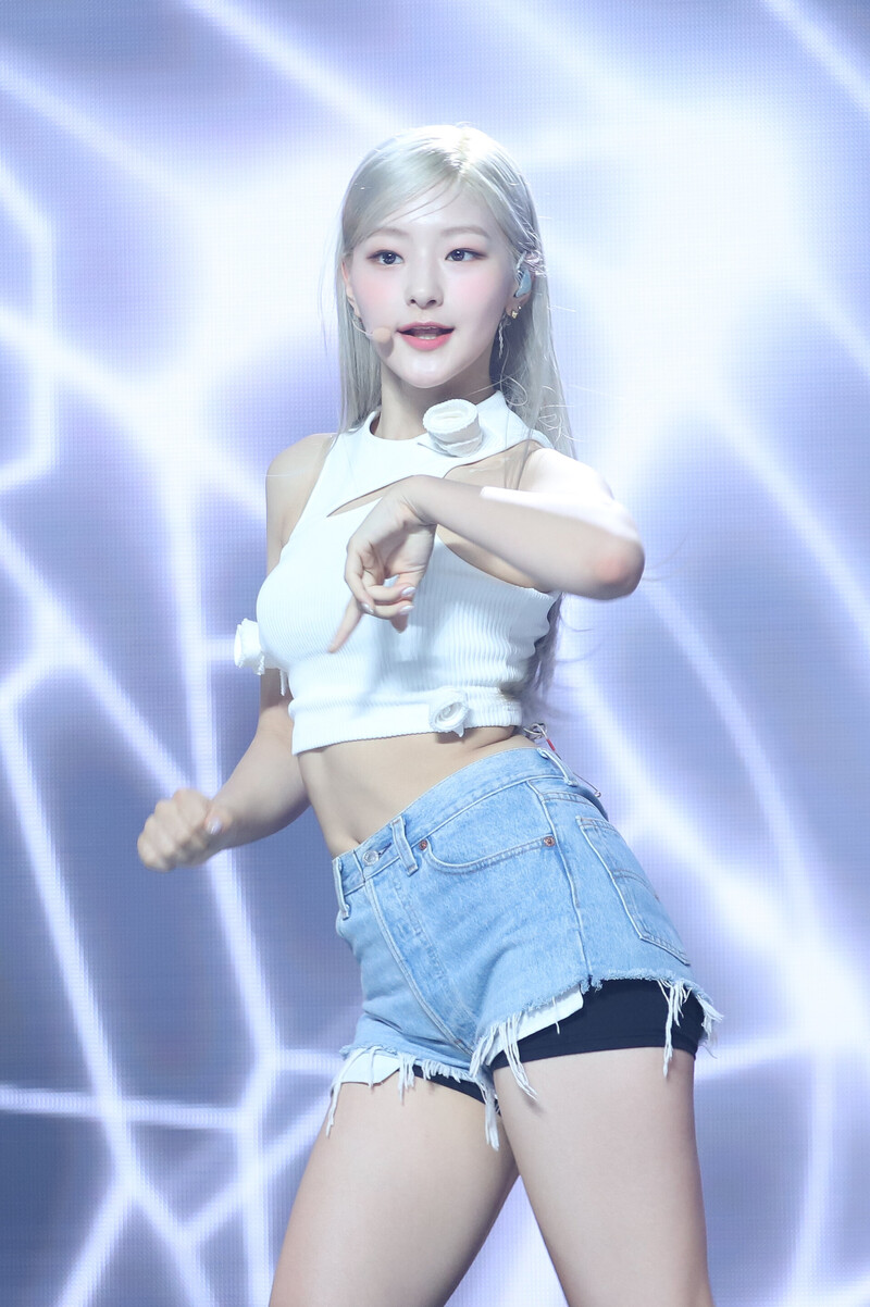 230726 KISS OF LIFE Haneul - 'Shhh' at Show Champion documents 1