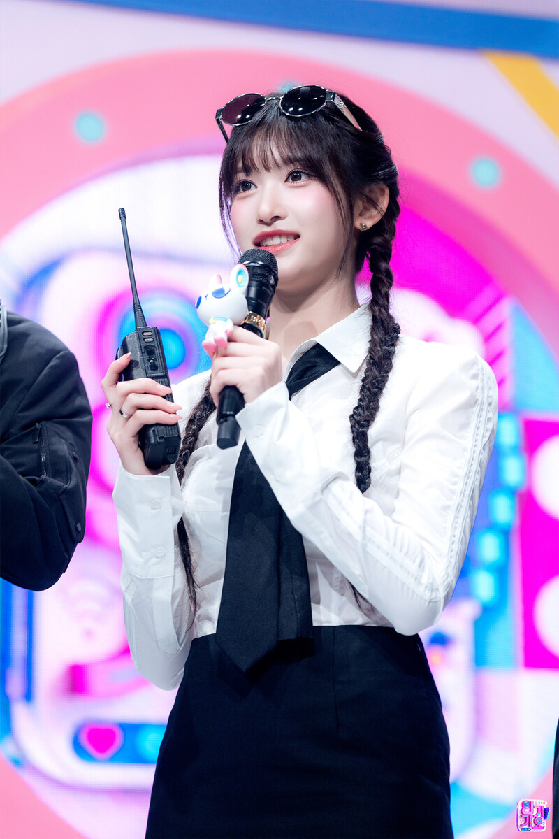 240526 MC Leeseo at Inkigayo documents 9