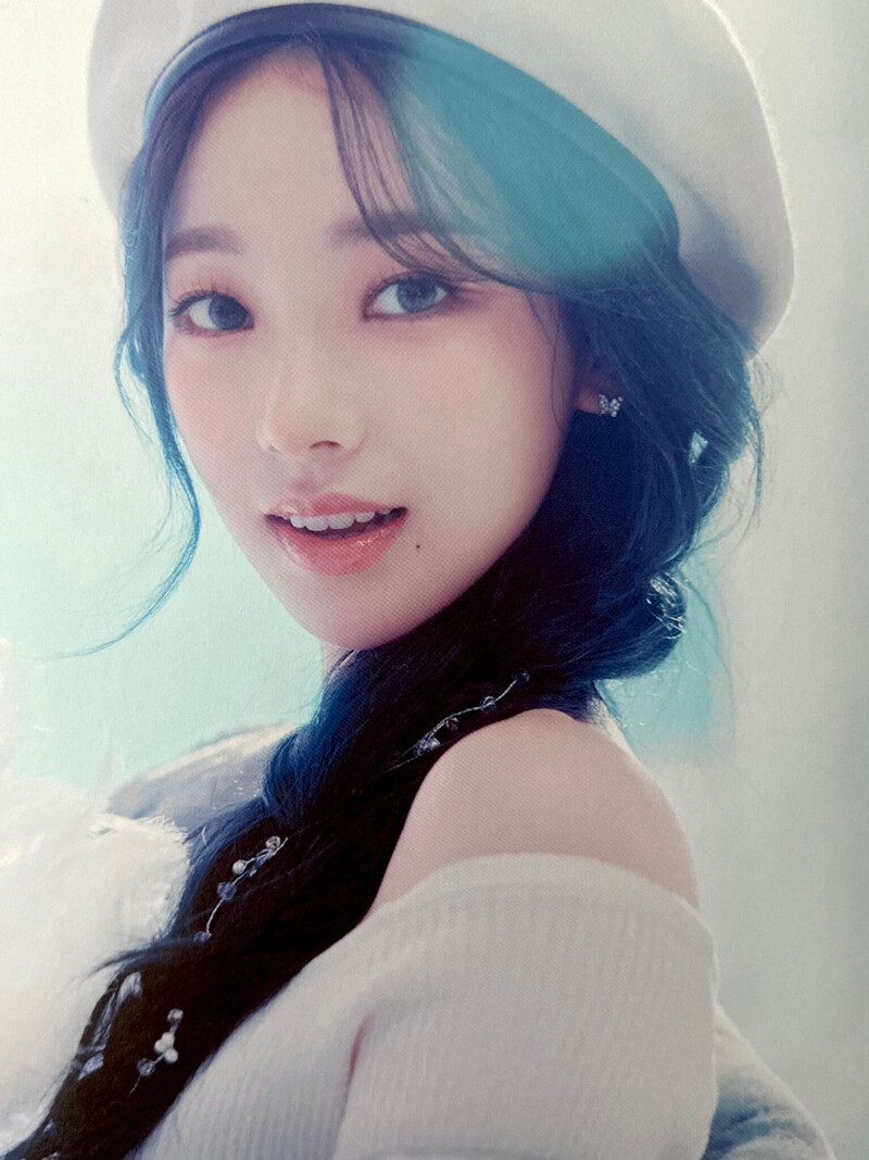 aespa - 2023 Season's Greetings [SCANS] documents 11