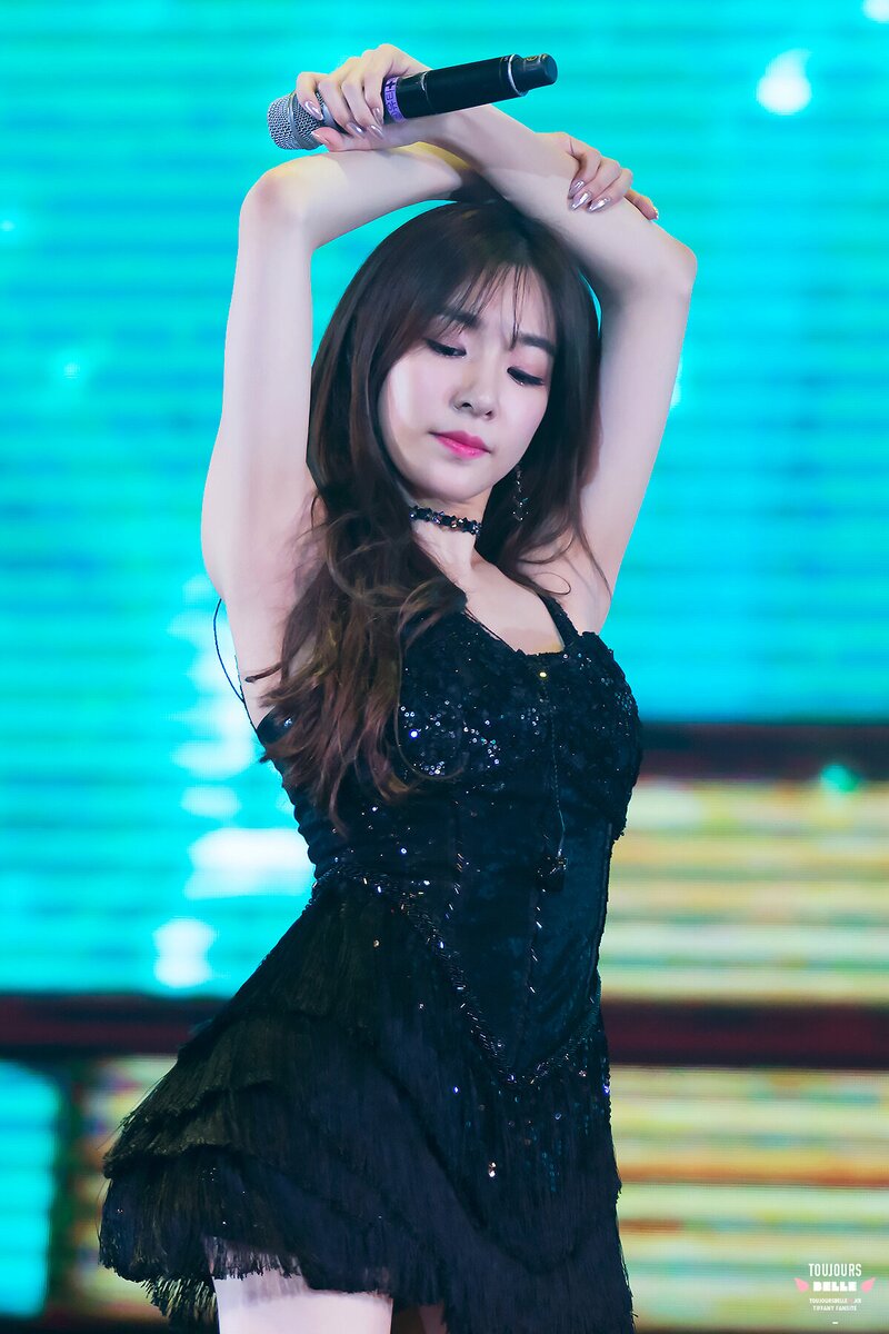 170401 Girls' Generation Tiffany at Going Together Concert documents 6