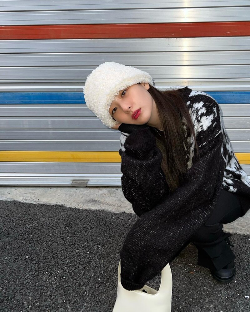 211128 Red Velvet Seulgi Instagram Update documents 5