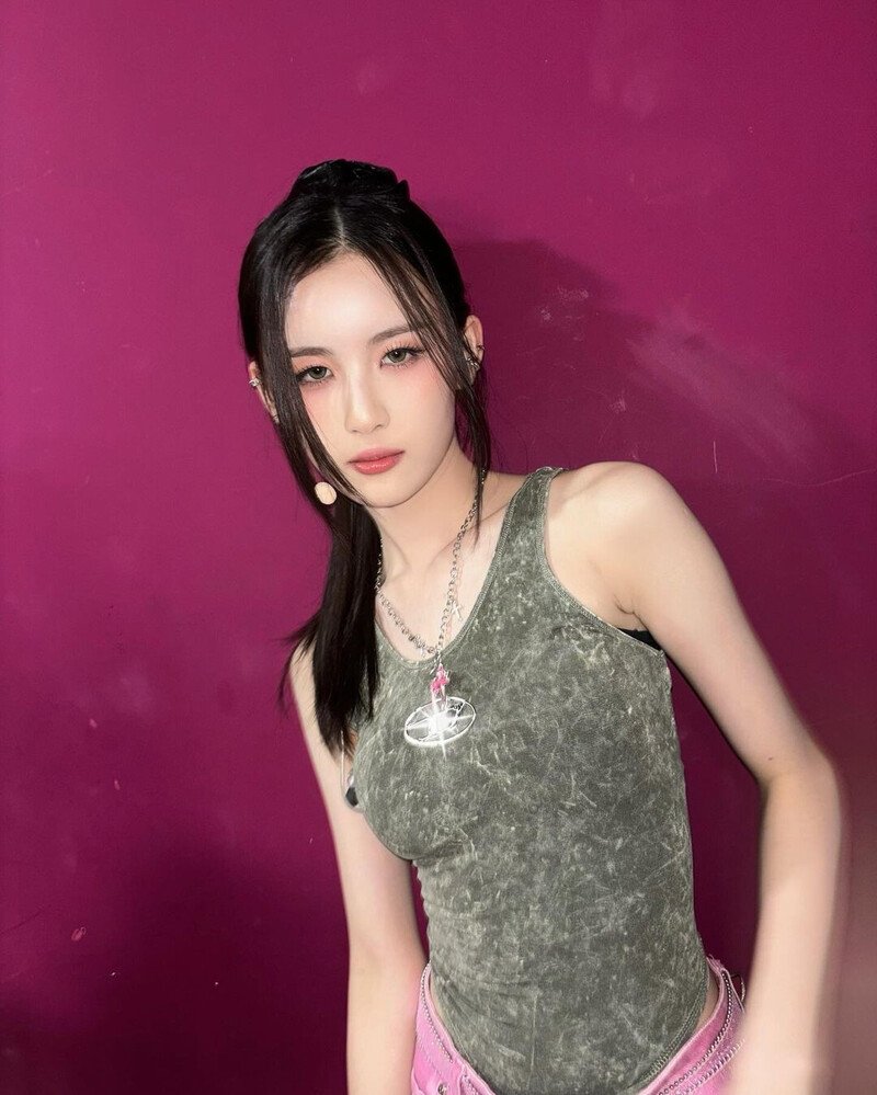 240921 LILI Instagram Update documents 3