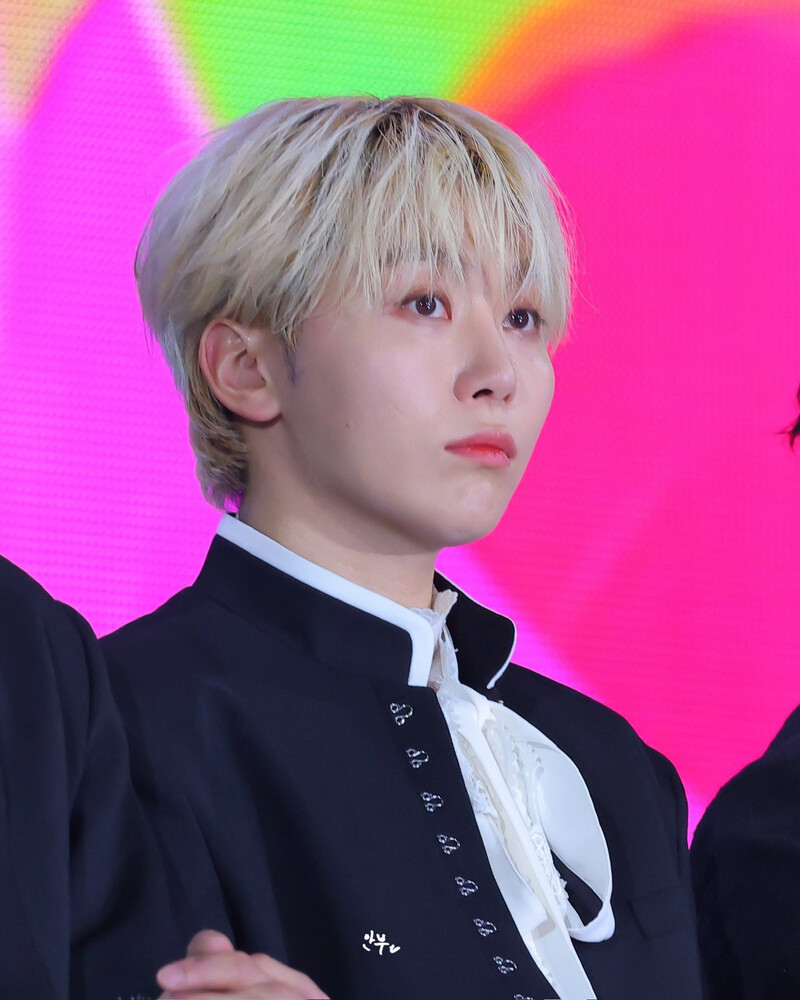 250105 SEVENTEEN Seungkwan at Golden Disc Awards 2025 documents 5