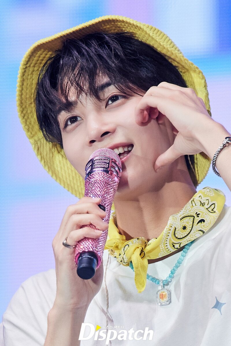 220507 Seventeen's Jeonghan at 2022 Japan Fanmeeting by Dispatch documents 4
