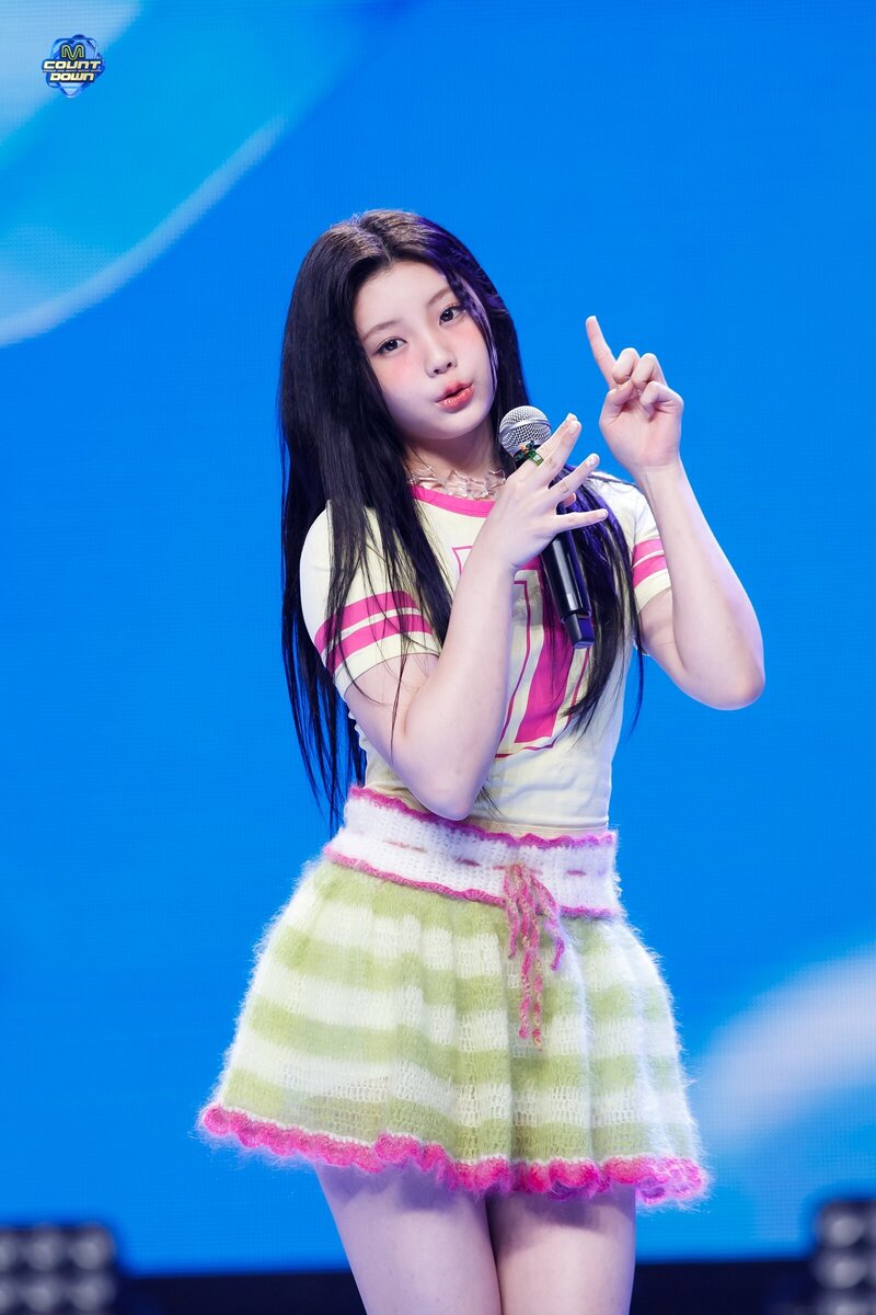 240418 ILLIT Wonhee - 'Lucky Girl Syndrome' at M Countdown + Encore Stage documents 4