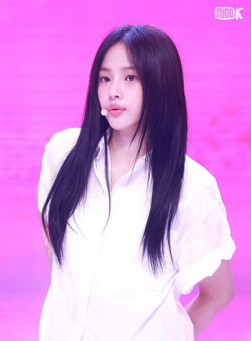 240524 NewJeans Minji - 'Bubble Gum' at Music Bank documents 2