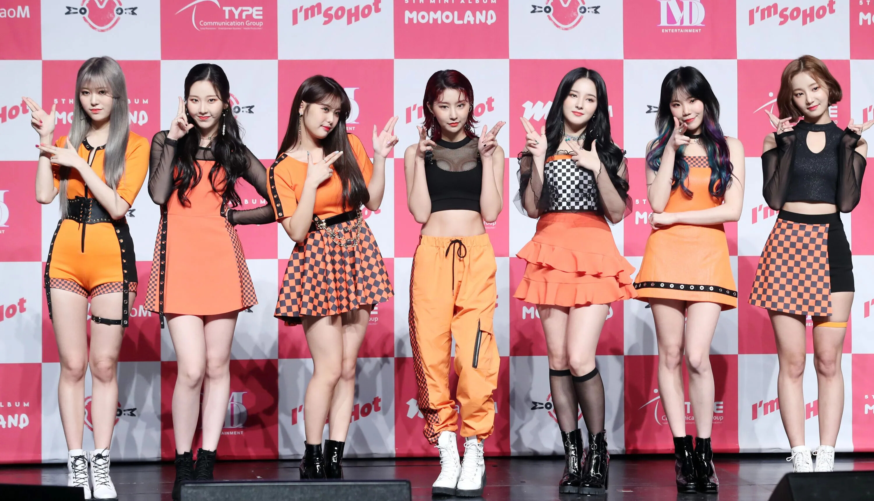 190320 Momoland 5th mini album 'Show Me' Showcase | kpopping