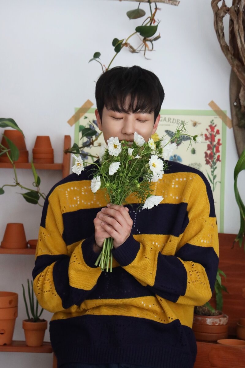 240619 - Naver - Infinite Flower Jacket Shooting Behind Photos documents 1
