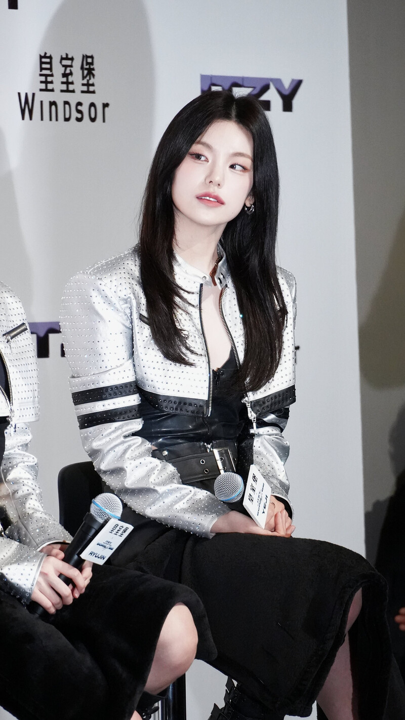 240809 ITZY Yeji - Press Event in Hong Kong documents 2