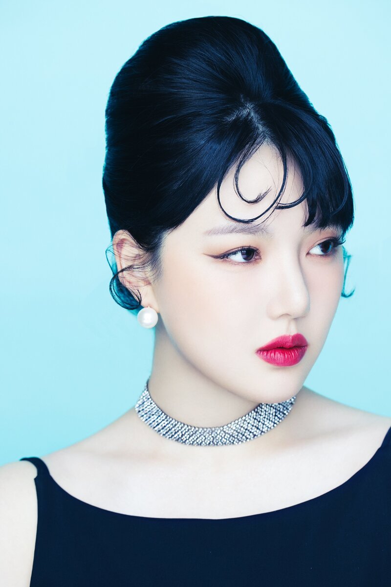 Yerin - Universe Photoshoot 2022: Be A Movie Star documents 8