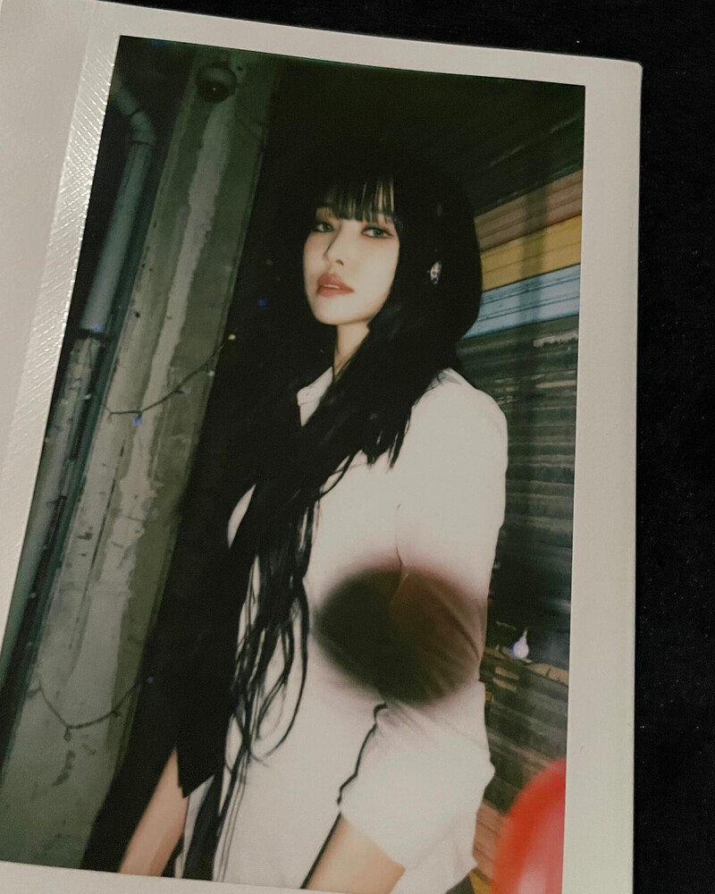 231018 Yuju Instagram Update documents 7