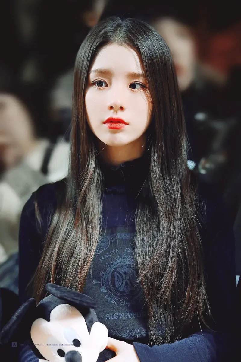 Heejin8.jpg