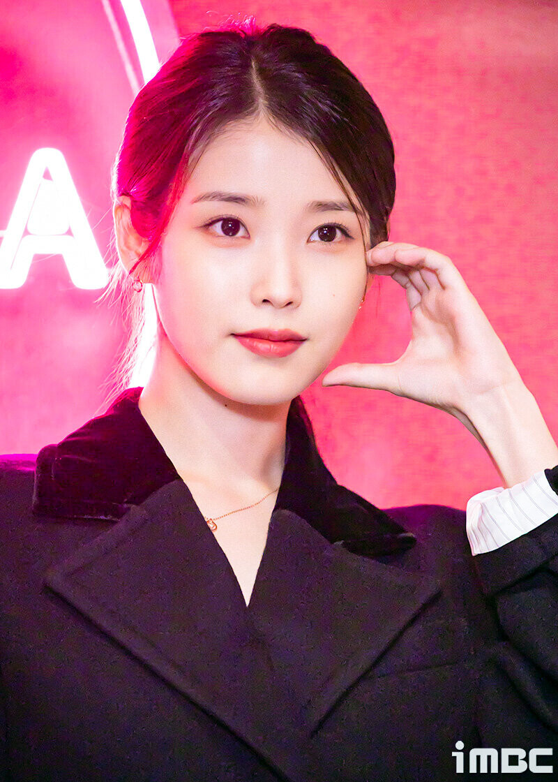 221116 IU - J.Estina Pop-up Store Event documents 22