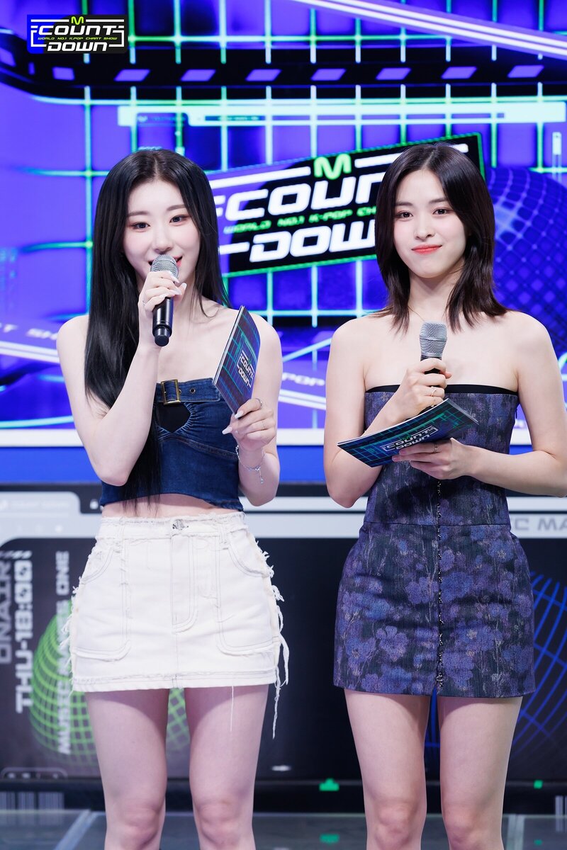 230810 ITZY Ryujin & Chaeryeong - Special MCs at M COUNTDOWN documents 9