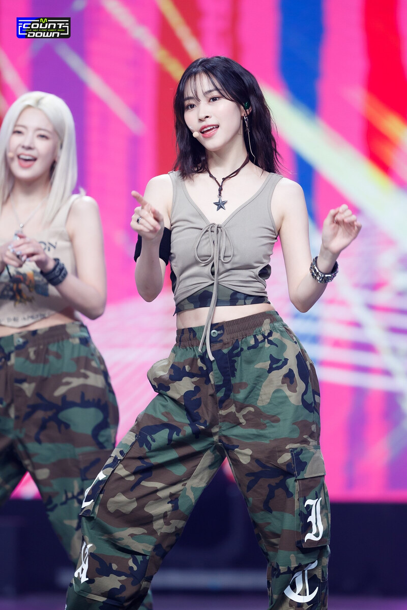 230824 ITZY Ryujin - 'Cake' at M COUNTDOWN documents 3