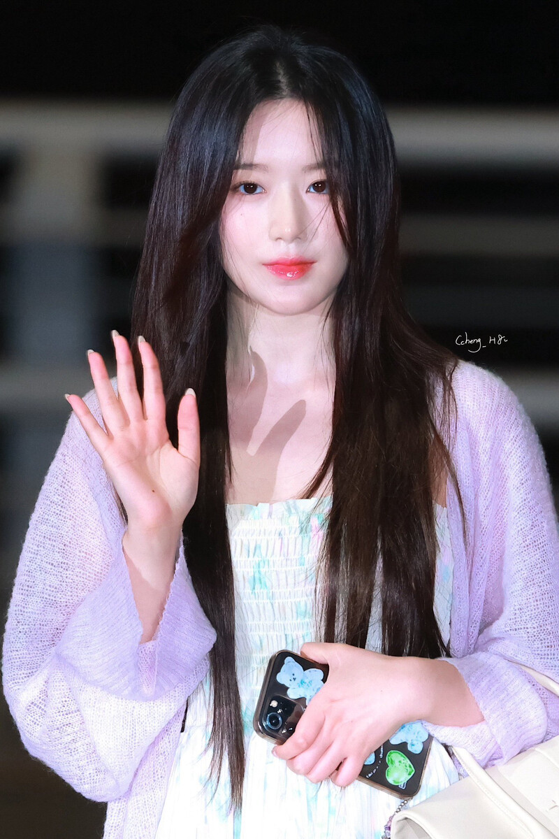 240418 (G)I-DLE Shuhua - ICN Airport documents 17