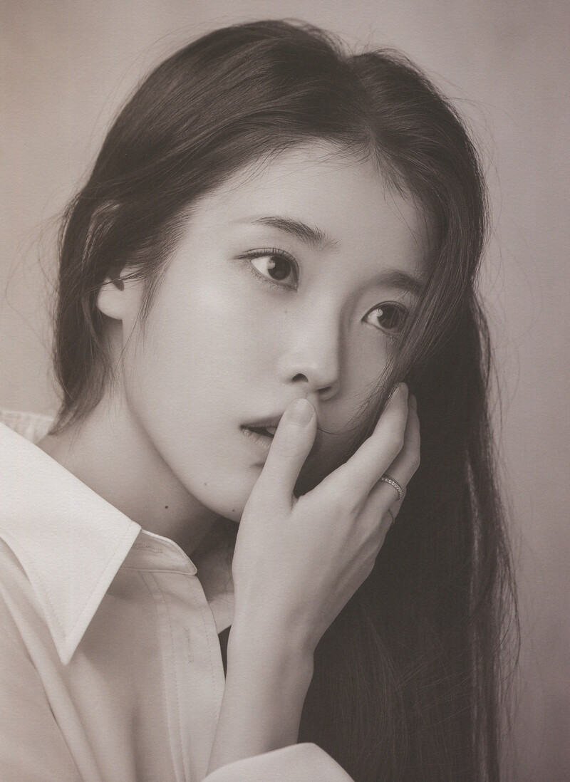 IU - 'LILAC' Photobook [SCANS] documents 3