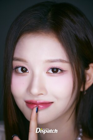220920 NMIXX Sullyoon 'ENTWURF' Promotion Photoshoot by Dispatch