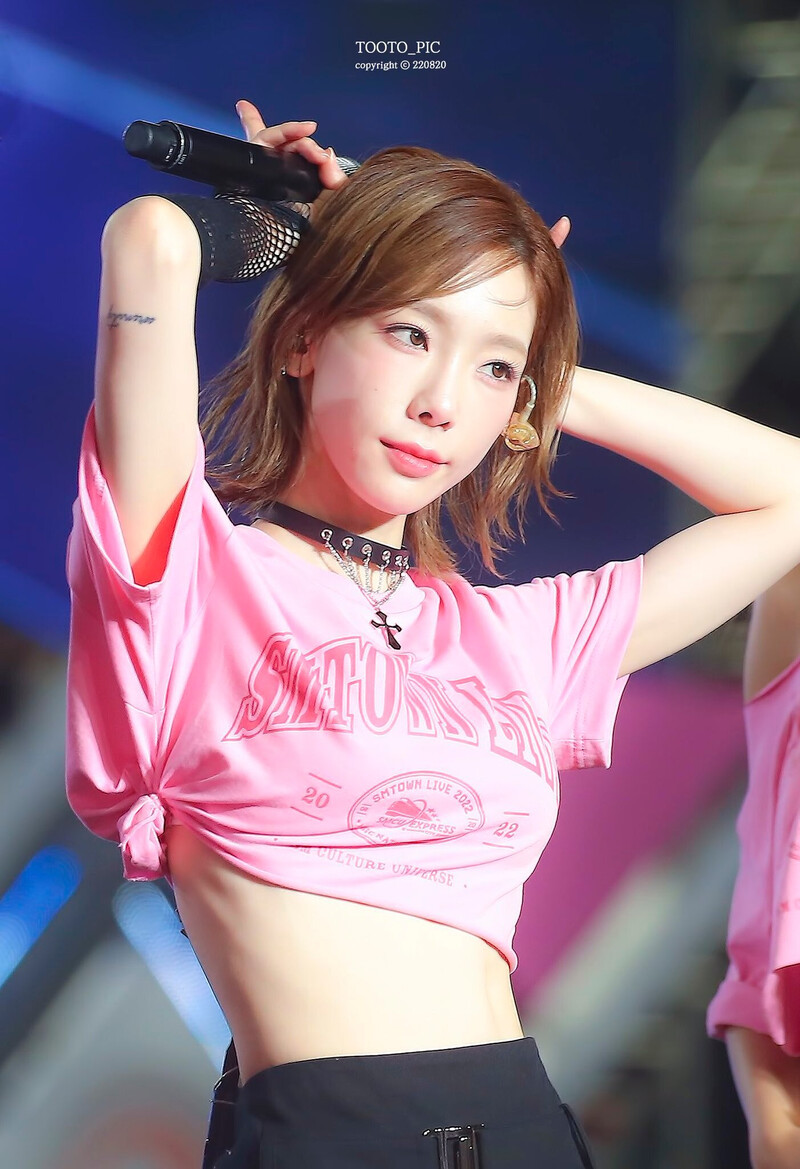 22820 Taeyeon at SMTOWN LIVE 2022: SMCU EXPRESS documents 3