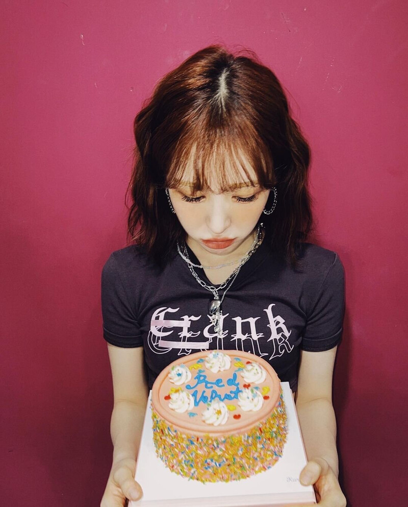 221110 RED VELVET Wendy Instagram Update documents 4