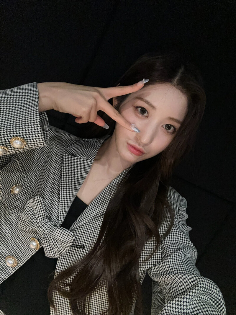 231204 - eite X Update: YUJIN documents 1