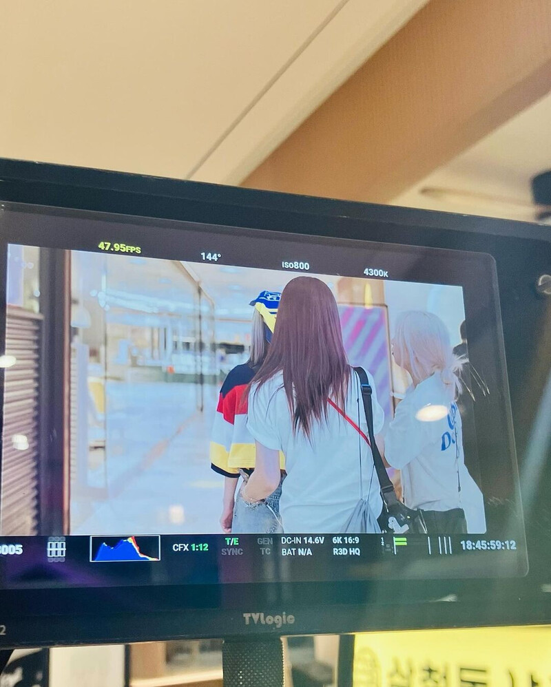 240825 MOONBYUL Instagram Update documents 4