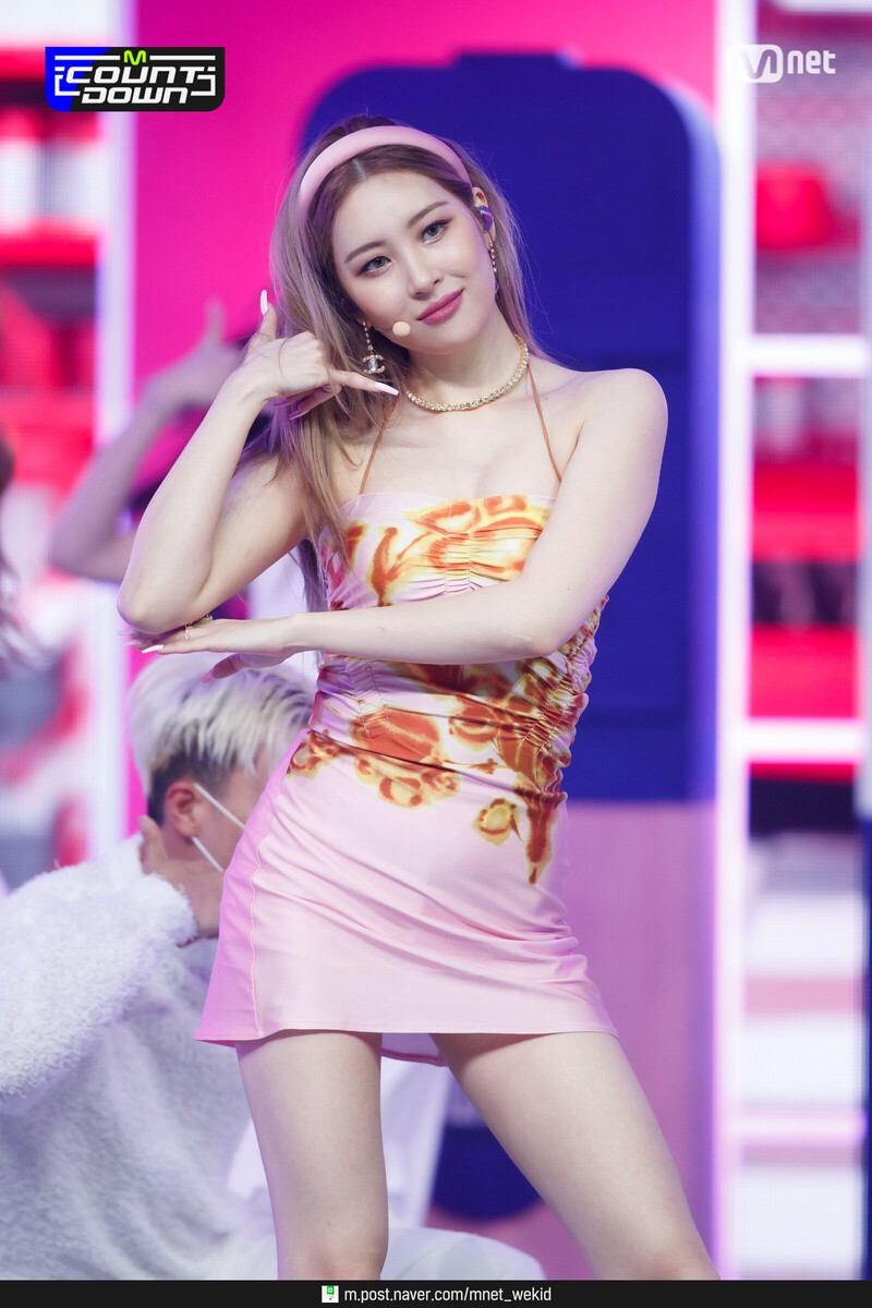 210812 Sunmi - 'SUNNY' + "You can't sit with us' at M Countdown documents 6