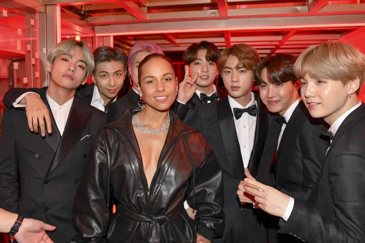 BTS Backstage at 2022 Grammys: See the Photos – Billboard