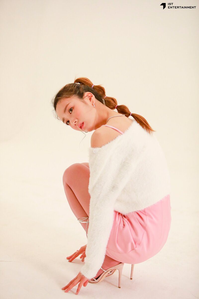 211224 IST Naver Post - Apink Bomi & Chorong - Your Vibe Magazine Photoshoot Behind documents 2